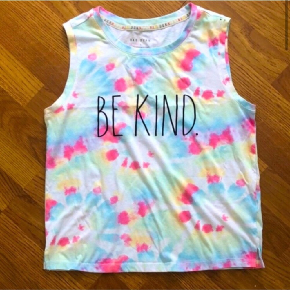 ✌🏽 Rae Dunn Tank Top